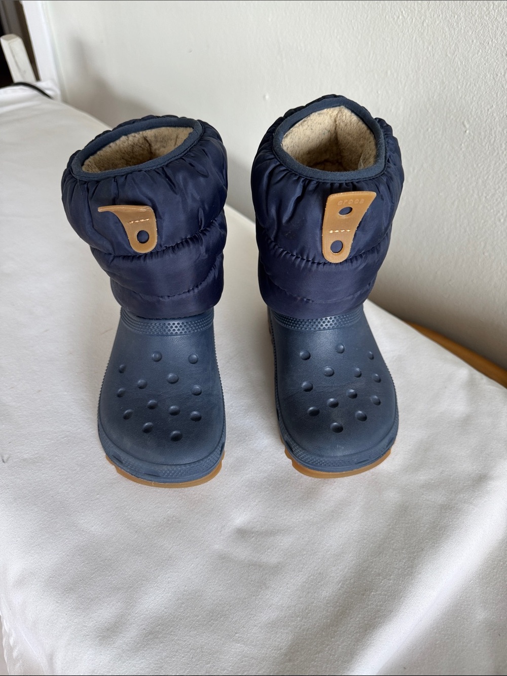 CROCS Kids Navy Gum Neo Puffer Snow Boots Sz 11C - Picture 2 of 7